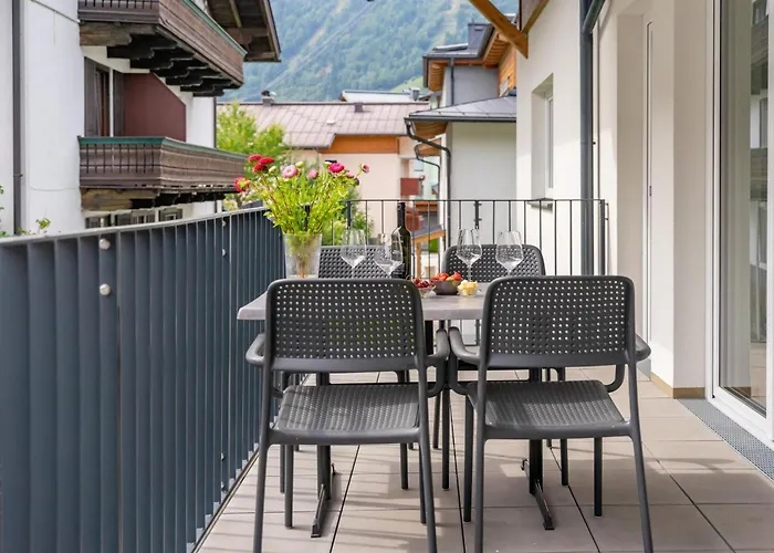 Lejlighed Falken 4 *